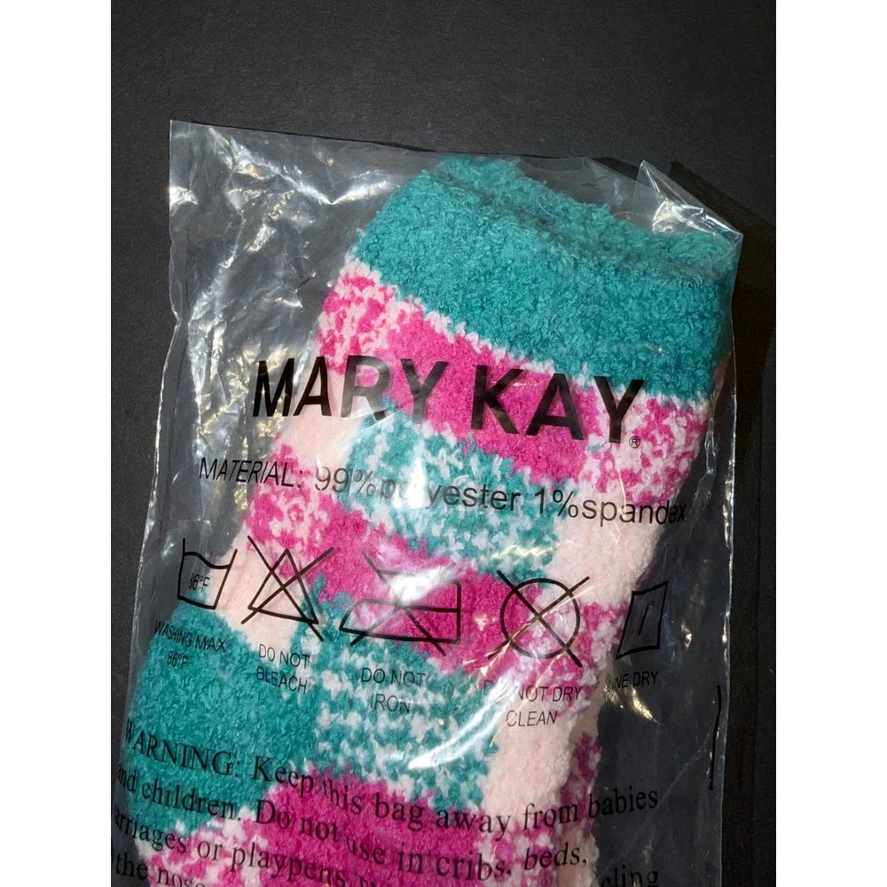 Mary Kay Fuzzy Socks Teal Pink White Plaid Cozy Soft Polyester Spandex Blend NIP